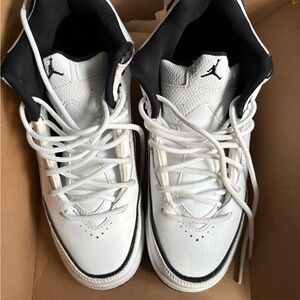 AIR Jordan 1 MID Shoes